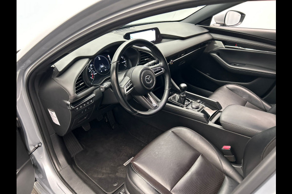 Mazda 3 2.0 e-SkyActiv-X M Hybrid 180 Luxury | Head-up | Stoelverwarming | 360 Camera |Bose | Memory | Adaptieve Cruise/Control |