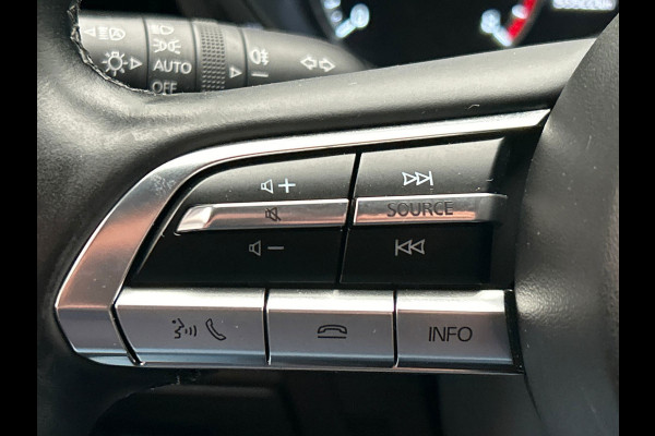 Mazda 3 2.0 e-SkyActiv-X M Hybrid 180 Luxury | Head-up | Stoelverwarming | 360 Camera |Bose | Memory | Adaptieve Cruise/Control |