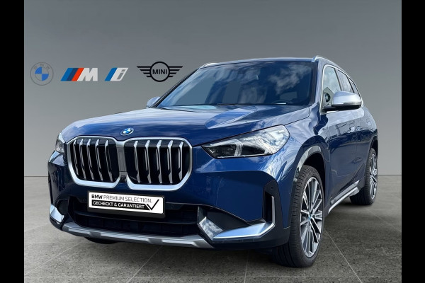 BMW X1 xDrive30e xLine ** LED, LEDER, HuD, PANORAMA, H&K SOUND, DR. ASS + ** 1e EIG - UNFALLFREI - BMW ONDERH. ** ** INFORMEER OOK NAAR ONZE AANTREKKELIJKE FINANCIAL-LEASE TARIEVEN **