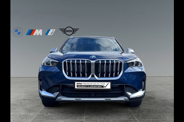 BMW X1 xDrive30e xLine ** LED, LEDER, HuD, PANORAMA, H&K SOUND, DR. ASS + ** 1e EIG - UNFALLFREI - BMW ONDERH. ** ** INFORMEER OOK NAAR ONZE AANTREKKELIJKE FINANCIAL-LEASE TARIEVEN **