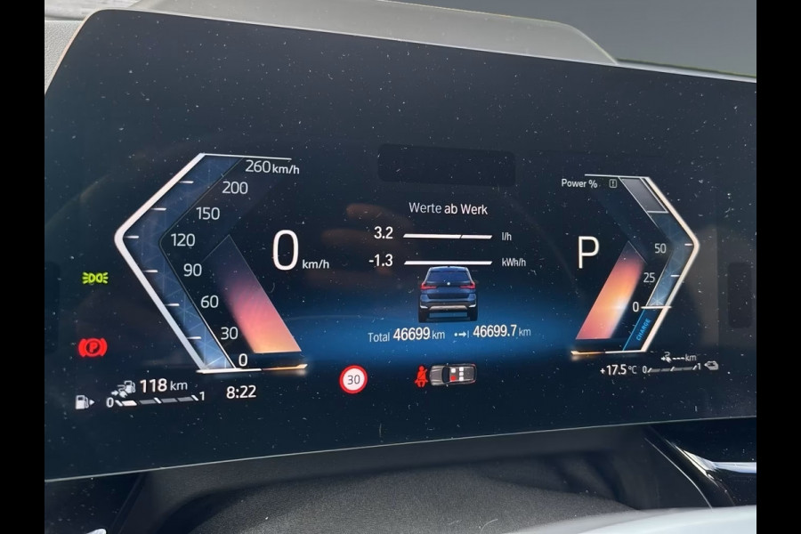 BMW X1 xDrive30e xLine ** LED, LEDER, HuD, PANORAMA, H&K SOUND, DR. ASS + ** 1e EIG - UNFALLFREI - BMW ONDERH. ** ** INFORMEER OOK NAAR ONZE AANTREKKELIJKE FINANCIAL-LEASE TARIEVEN **