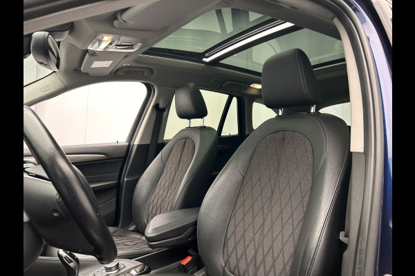 BMW X1 SDrive18i High Executive | Panoramadak | Navigatie | Cruise/Control | Climate/Control | Camera | Memory |Stoelverwarming |