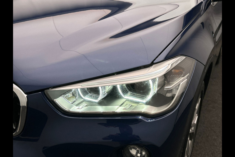 BMW X1 SDrive18i High Executive | Panoramadak | Navigatie | Cruise/Control | Climate/Control | Camera | Memory |Stoelverwarming |