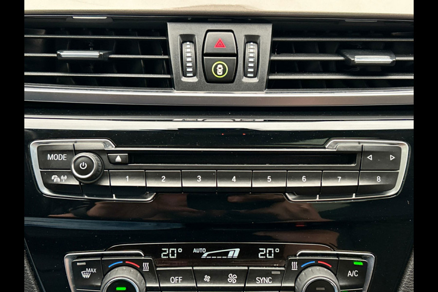 BMW X1 SDrive18i High Executive | Panoramadak | Navigatie | Cruise/Control | Climate/Control | Camera | Memory |Stoelverwarming |