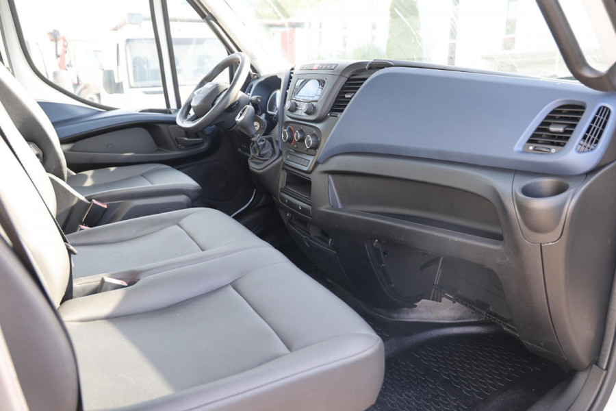 Iveco Daily 35C14N 3.0 AUTOMAAT BE COMBINATIE