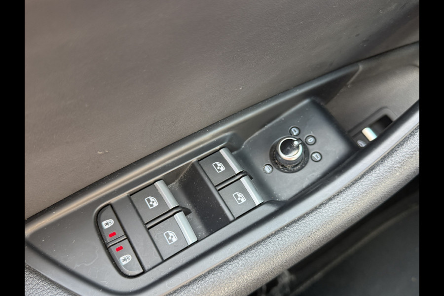 Audi A4 Avant BWJ 2020 | 35 TFSI 150PK S edition AUTOMAAT | S-LINE | CLIMA | NAVI | LEDER/STOF | STOELVERW | PDC 2X | CRUISE AD |