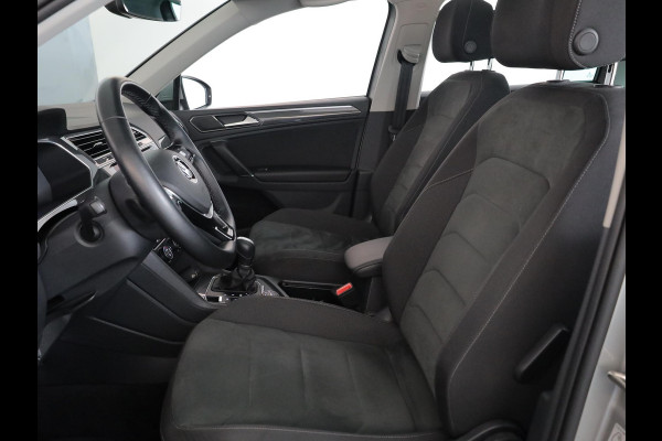 Volkswagen Tiguan 1.4 TSI 4Motion Highline 150pk AUT| Pano.dak | 19'LM-velgen| Navi | verwarmde voorruit| Alarm