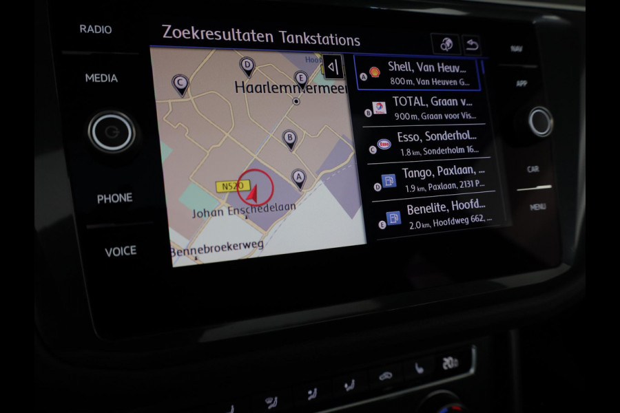 Volkswagen Tiguan 1.4 TSI 4Motion Highline 150pk AUT| Pano.dak | 19'LM-velgen| Navi | verwarmde voorruit| Alarm