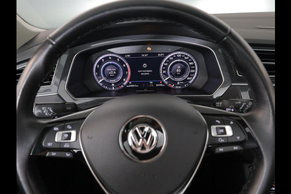 Volkswagen Tiguan 1.4 TSI 4Motion Highline 150pk AUT| Pano.dak | 19'LM-velgen| Navi | verwarmde voorruit| Alarm