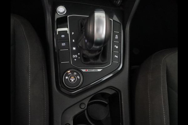 Volkswagen Tiguan 1.4 TSI 4Motion Highline 150pk AUT| Pano.dak | 19'LM-velgen| Navi | verwarmde voorruit| Alarm