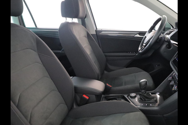 Volkswagen Tiguan 1.4 TSI 4Motion Highline 150pk AUT| Pano.dak | 19'LM-velgen| Navi | verwarmde voorruit| Alarm