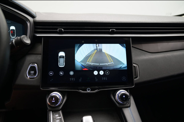 Lynk & Co 01 1.5 261PK Plug-in Hybrid *ZWARTE HEMEL* 360° Camera Pano/dak Apple/Carplay Adaptive/Cruise