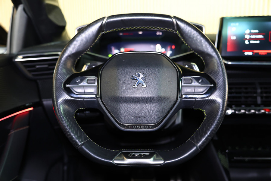 Peugeot 208 1.2 PureTech GT-Line AVM AUTOMAAAT PANO NAVI DRAADLS OPLADEN TOPSTAAT ! 2020