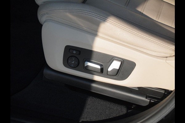 BMW iX3 High Executive 80 kWh | Panoramadak | Head-Up Display | Harman Kardon | Sfeerverlichting | ACC | Apple Carplay |