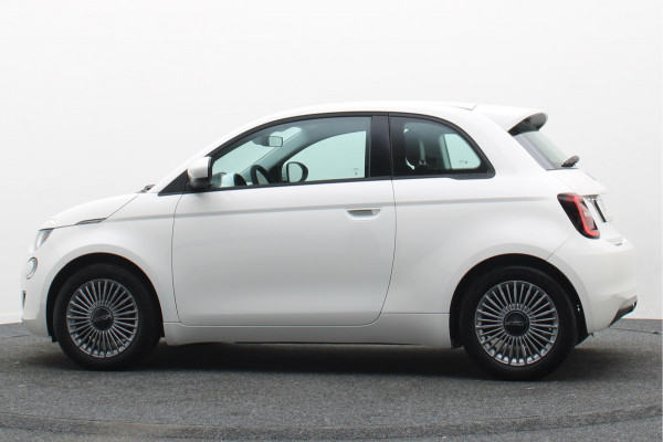 Fiat 500E Icon 42 kWh Virtual Cockpit, Cruise, Apple Carplay, Lane Assist, Climate, DAB, LED, 16''