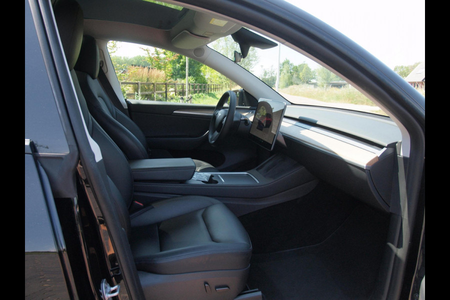 Tesla Model Y Performance AWD 75 kWh 450PK | Panoramadak | Camera | Trekhaak | Full Self Driving Computer 3 |