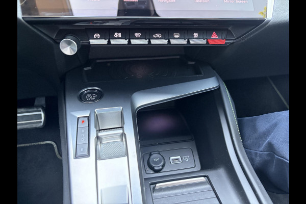 Peugeot 408 1.6 HYbrid GT 225 EAT8 First Edition FULL OPTION!| PANO| FOCAL AUDIO| MEMORY STOEL| 360 CAMERA| ADAPTIVE CRUISE CONTROL| STOEL + STUURVERWARMING| ELEKTRISCHE ACHTERKLEP| RIJKLAAR GELEVERD INCL. 12 MND BOVAG GARANTIE