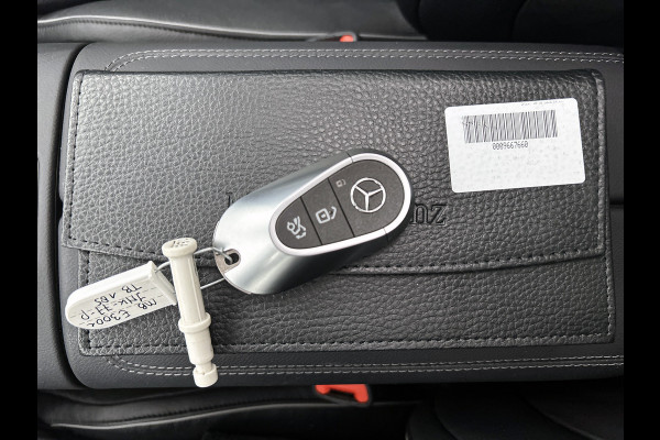 Mercedes-Benz E-Klasse Estate 300 e Sport Edition | AMG Line | Panorama dak | Burmester® 4D surround sound system | Widescreen | Apple CarPlay Inclusief 24 maanden MB Certified garantie voor Europa.