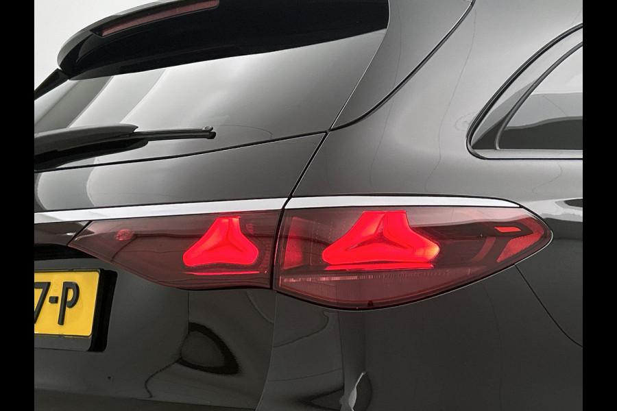 Mercedes-Benz E-Klasse Estate 300 e Sport Edition | AMG Line | Panorama dak | Burmester® 4D surround sound system | Widescreen | Apple CarPlay Inclusief 24 maanden MB Certified garantie voor Europa.