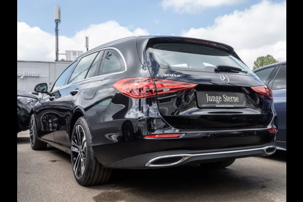 Mercedes-Benz C-Klasse Estate 300e T AVANTGARDE ** LED, PANO, DISTR. MEMORY, WINTER & SPIEGEL-PACK ** Ex MB-AG - 3.425km (!) ** ** INFORMEER OOK NAAR ONZE AANTREKKELIJKE FINANCIAL-LEASE TARIEVEN **