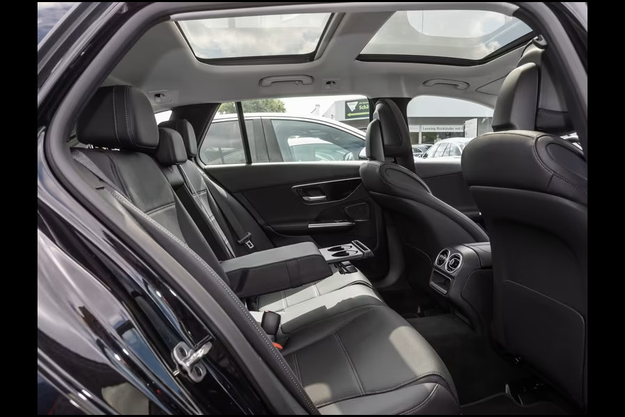 Mercedes-Benz C-Klasse Estate 300e T AVANTGARDE ** LED, PANO, DISTR. MEMORY, WINTER & SPIEGEL-PACK ** Ex MB-AG - 3.425km (!) ** ** INFORMEER OOK NAAR ONZE AANTREKKELIJKE FINANCIAL-LEASE TARIEVEN **