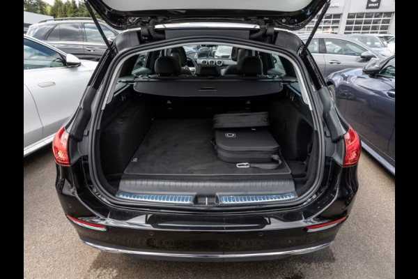 Mercedes-Benz C-Klasse Estate 300e T AVANTGARDE ** LED, PANO, DISTR. MEMORY, WINTER & SPIEGEL-PACK ** Ex MB-AG - 3.425km (!) ** ** INFORMEER OOK NAAR ONZE AANTREKKELIJKE FINANCIAL-LEASE TARIEVEN **