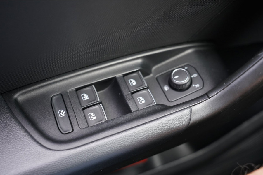 Audi A1 Sportback 30 TFSI Pro Line|Prijs rijklaar incl. 12 mnd garantie| Carplay/Android auto LMV DAB Bluetooth Airco Cruise
