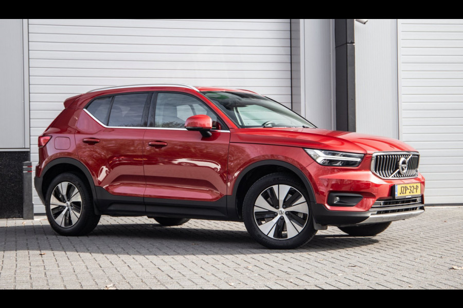 Volvo XC40 1.5 T5 Recharge Inscription / SOH 88% / Trekhaak / Panorama / 360 Camera