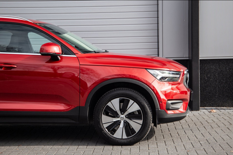 Volvo XC40 1.5 T5 Recharge Inscription / SOH 88% / Trekhaak / Panorama / 360 Camera