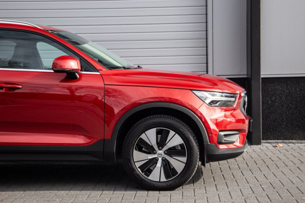 Volvo XC40 1.5 T5 Recharge Inscription / SOH 88% / Trekhaak / Panorama / 360 Camera