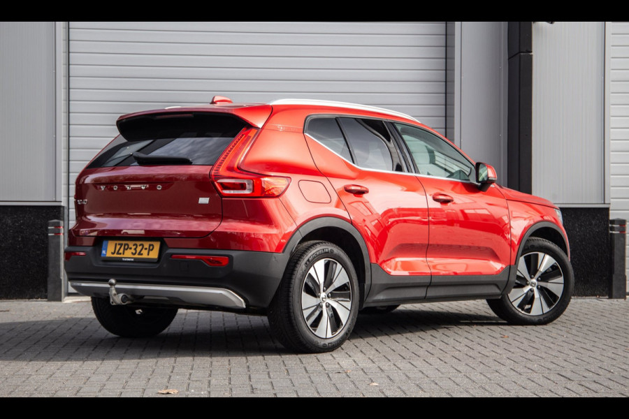 Volvo XC40 1.5 T5 Recharge Inscription / SOH 88% / Trekhaak / Panorama / 360 Camera