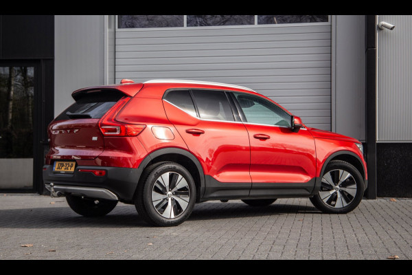 Volvo XC40 1.5 T5 Recharge Inscription / SOH 88% / Trekhaak / Panorama / 360 Camera