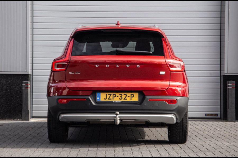 Volvo XC40 1.5 T5 Recharge Inscription / SOH 88% / Trekhaak / Panorama / 360 Camera