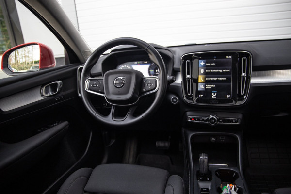 Volvo XC40 1.5 T5 Recharge Inscription / SOH 88% / Trekhaak / Panorama / 360 Camera