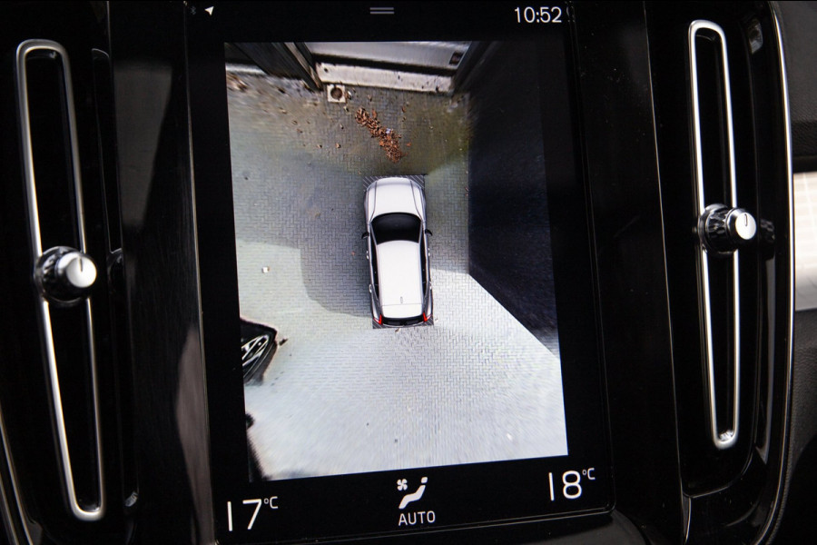 Volvo XC40 1.5 T5 Recharge Inscription / SOH 88% / Trekhaak / Panorama / 360 Camera