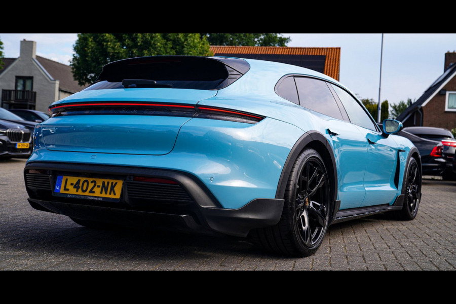 Porsche Taycan Cross Turismo 4S 93 kWh | 4 Wiel besturing | Bose | Camera | Ijsblauw Metallic | 490PK