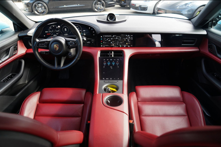 Porsche Taycan Cross Turismo 4S 93 kWh | 4 Wiel besturing | Bose | Camera | Ijsblauw Metallic | 490PK