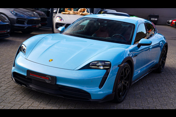 Porsche Taycan Cross Turismo 4S 93 kWh | 4 Wiel besturing | Bose | Camera | Ijsblauw Metallic | 490PK