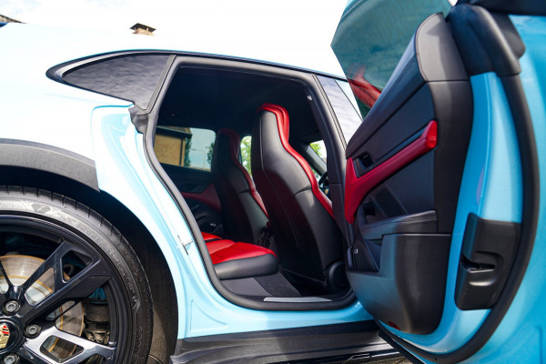 Porsche Taycan Cross Turismo 4S 93 kWh | 4 Wiel besturing | Bose | Camera | Ijsblauw Metallic | 490PK