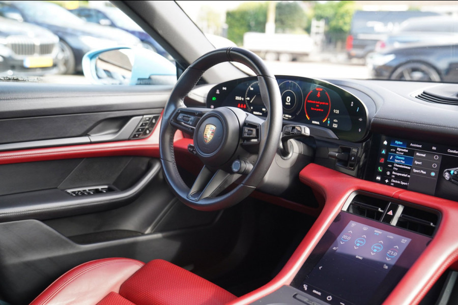 Porsche Taycan Cross Turismo 4S 93 kWh | 4 Wiel besturing | Bose | Camera | Ijsblauw Metallic | 490PK
