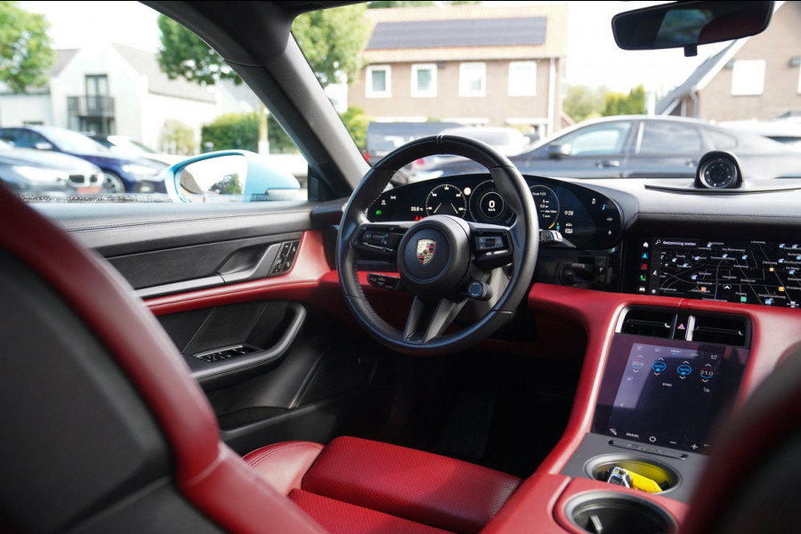 Porsche Taycan Cross Turismo 4S 93 kWh | 4 Wiel besturing | Bose | Camera | Ijsblauw Metallic | 490PK