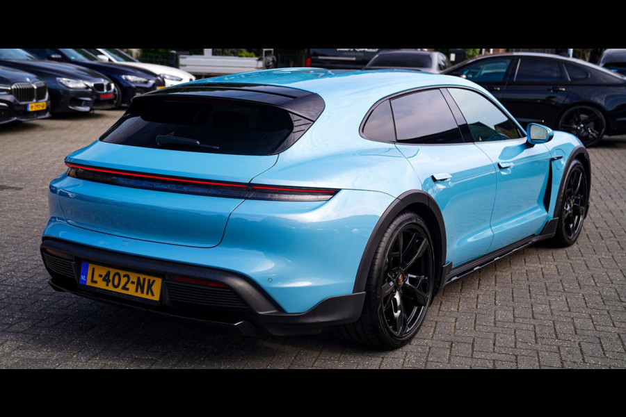 Porsche Taycan Cross Turismo 4S 93 kWh | 4 Wiel besturing | Bose | Camera | Ijsblauw Metallic | 490PK