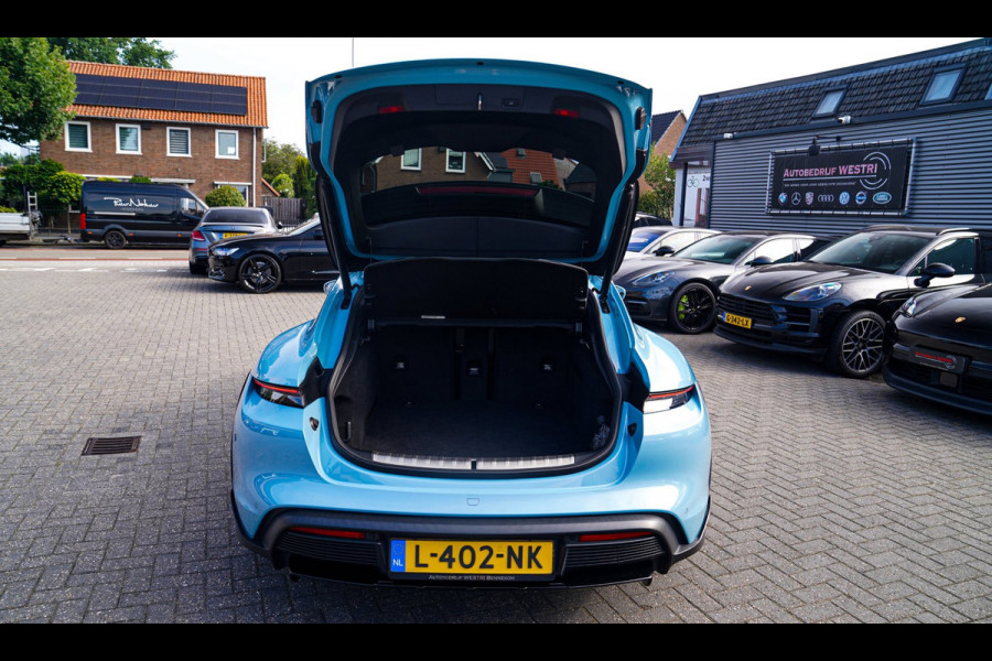 Porsche Taycan Cross Turismo 4S 93 kWh | 4 Wiel besturing | Bose | Camera | Ijsblauw Metallic | 490PK
