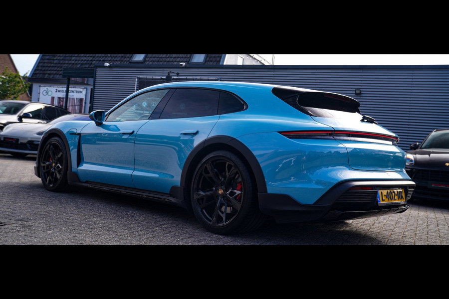 Porsche Taycan Cross Turismo 4S 93 kWh | 4 Wiel besturing | Bose | Camera | Ijsblauw Metallic | 490PK