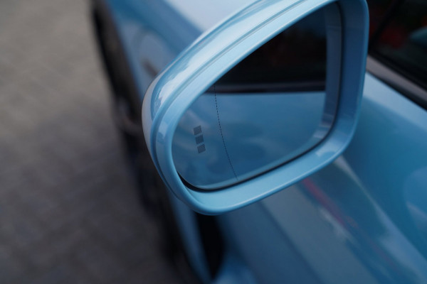 Porsche Taycan Cross Turismo 4S 93 kWh | 4 Wiel besturing | Bose | Camera | Ijsblauw Metallic | 490PK