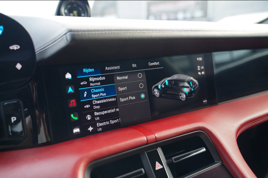Porsche Taycan Cross Turismo 4S 93 kWh | 4 Wiel besturing | Bose | Camera | Ijsblauw Metallic | 490PK