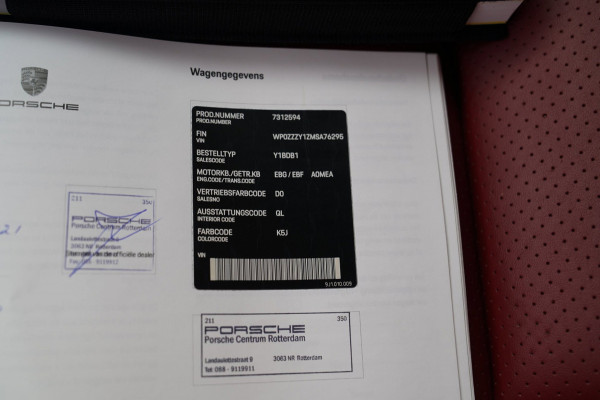 Porsche Taycan Cross Turismo 4S 93 kWh | 4 Wiel besturing | Bose | Camera | Ijsblauw Metallic | 490PK