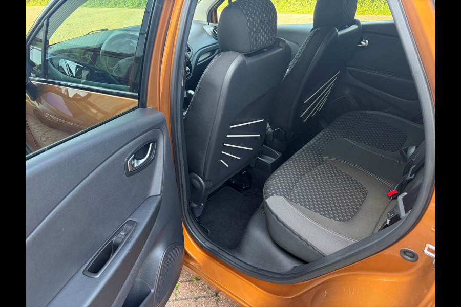 Renault Captur 1.2 TCe Intens / automaat / trekhaak