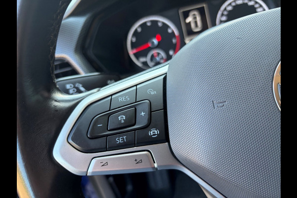 Volkswagen T-Cross 1.0 TSI Life Business / carplay