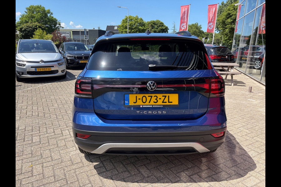 Volkswagen T-Cross 1.0 TSI Life Business / carplay